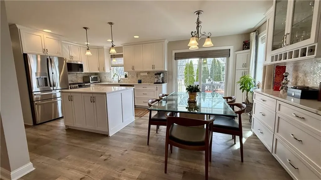 80 Preston Drive Warwick RI 02886