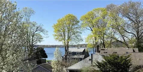 80 Preston Drive Warwick RI 02886
