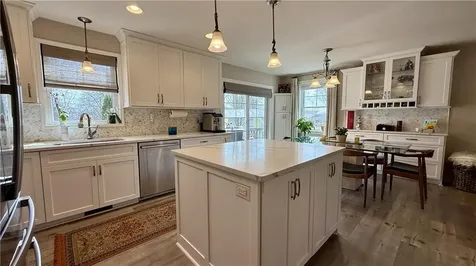 80 Preston Drive Warwick RI 02886