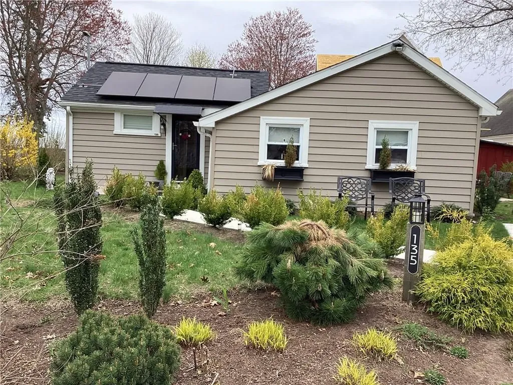 135 Namquid Drive Warwick RI 02888