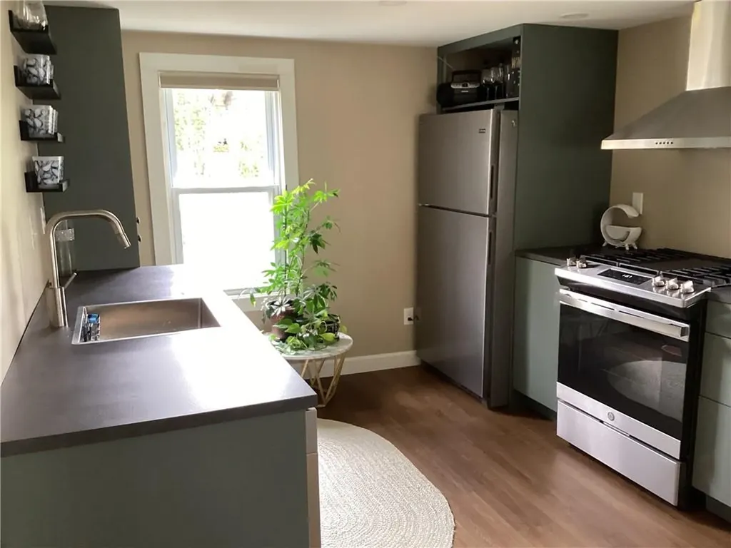 135 Namquid Drive Warwick RI 02888