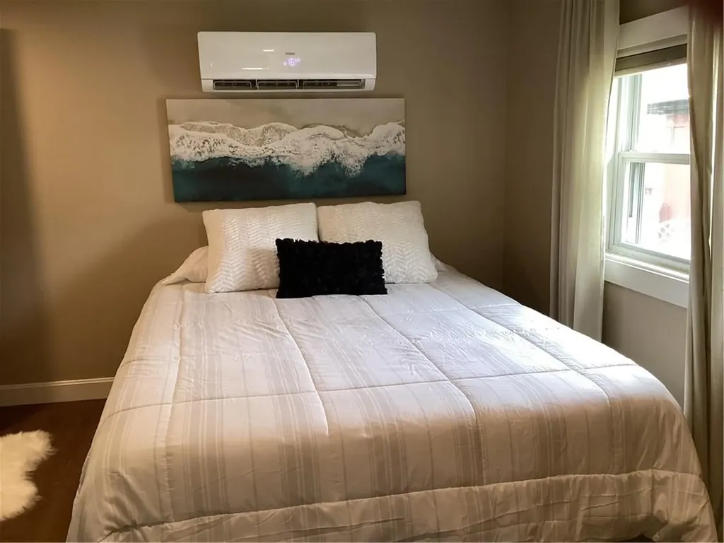 135 Namquid Drive Warwick RI 02888