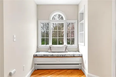 49 Miss Fry Drive East Greenwich RI 02818