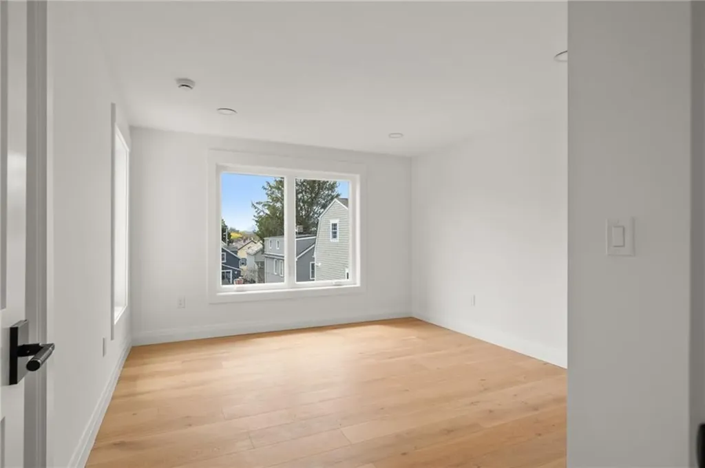 7 Wellington Avenue Newport RI 02840