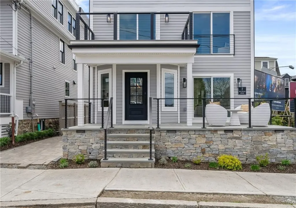 7 Wellington Avenue Newport RI 02840