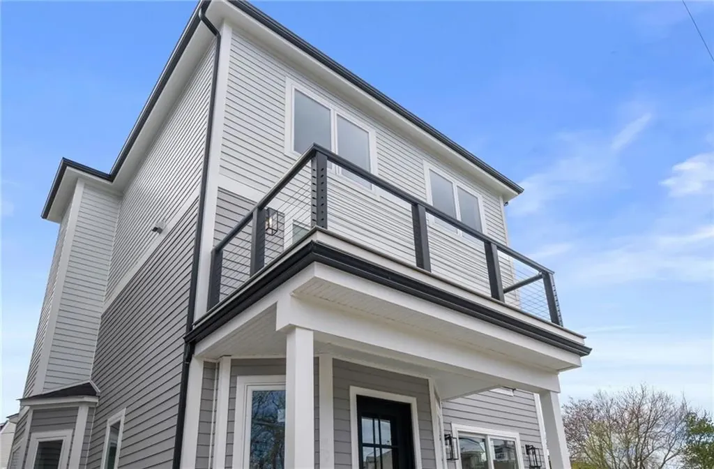 7 Wellington Avenue Newport RI 02840