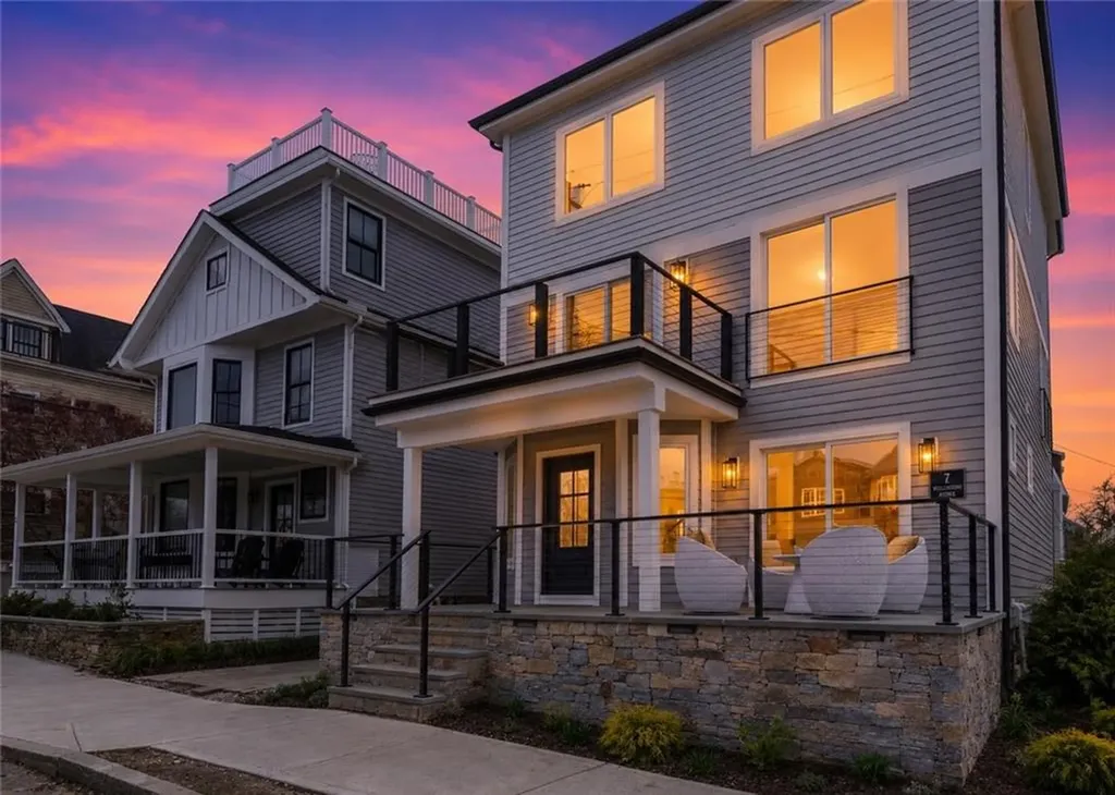 7 Wellington Avenue Newport RI 02840