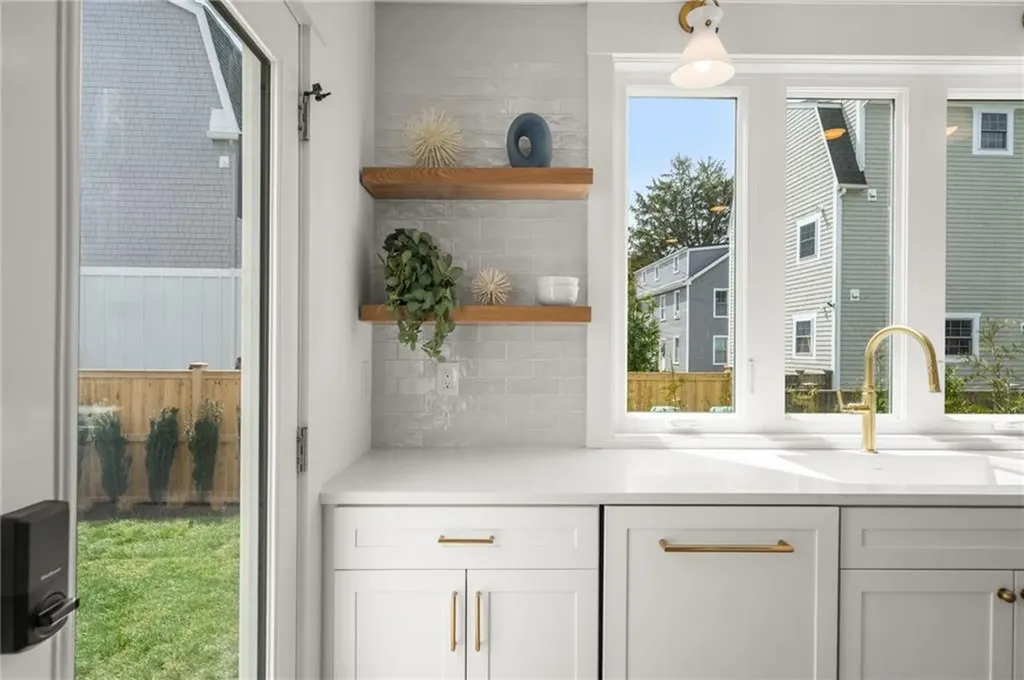 7 Wellington Avenue Newport RI 02840