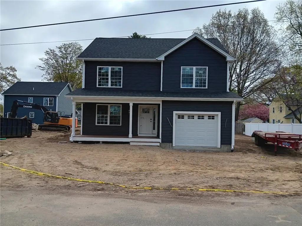 104 James Street Warwick RI 02886