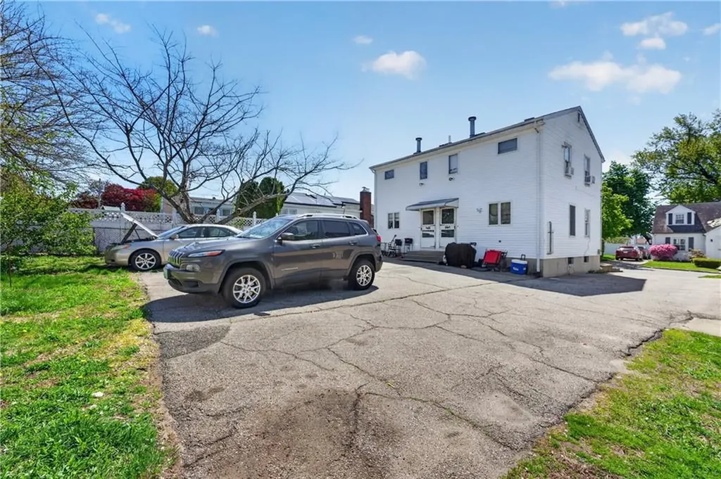 85 Lookout Avenue Cranston RI 02920