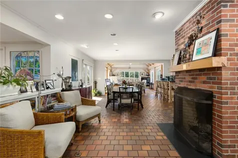 40 Little Harbor Road Tiverton RI 02878