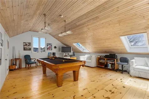 40 Little Harbor Road Tiverton RI 02878