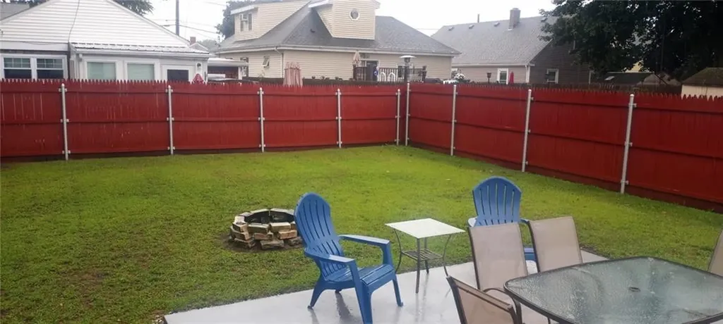 39 Clinton Street Pawtucket RI 02861