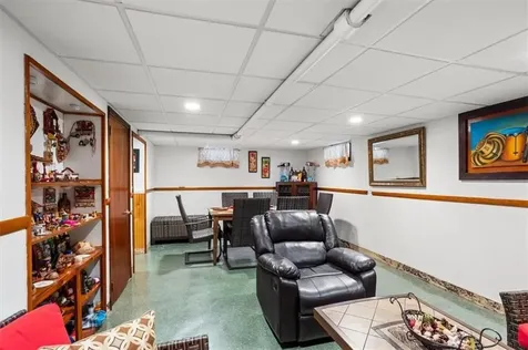 39 Clinton Street Pawtucket RI 02861