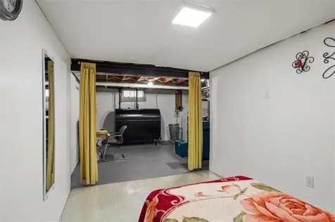 39 Clinton Street Pawtucket RI 02861