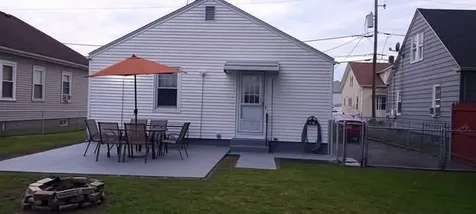 39 Clinton Street Pawtucket RI 02861