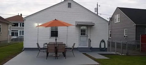 39 Clinton Street Pawtucket RI 02861