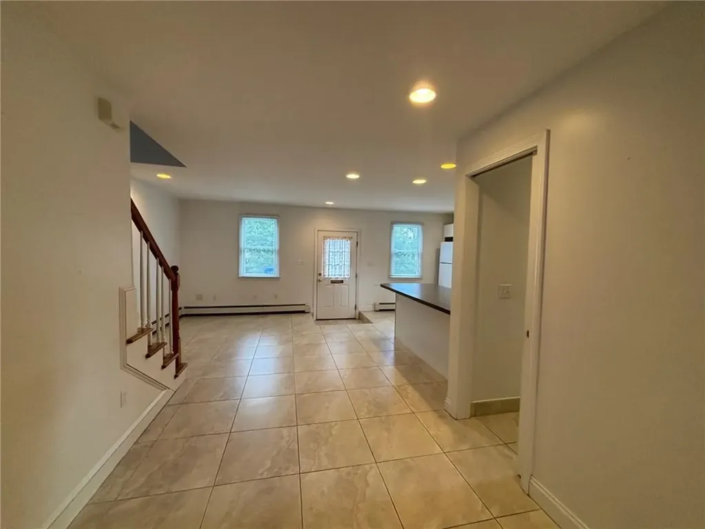 16 Cummings Road Newport RI 02840