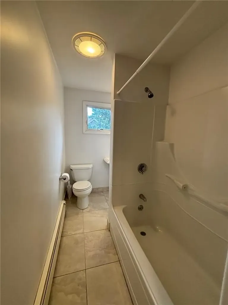 16 Cummings Road Newport RI 02840