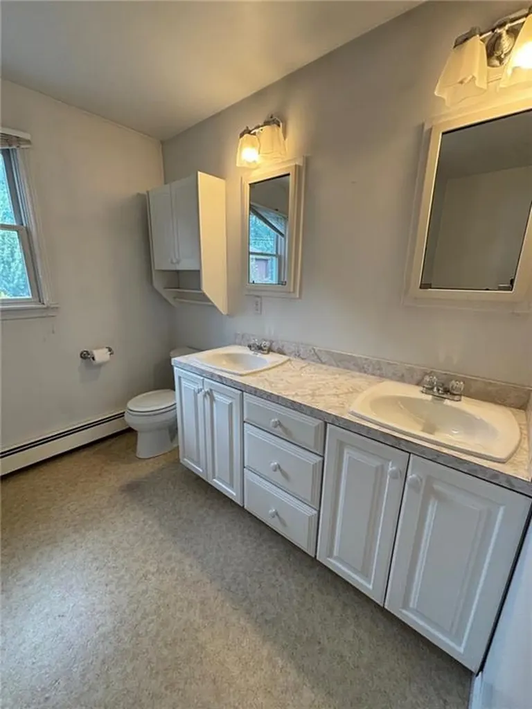 16 Cummings Road Newport RI 02840