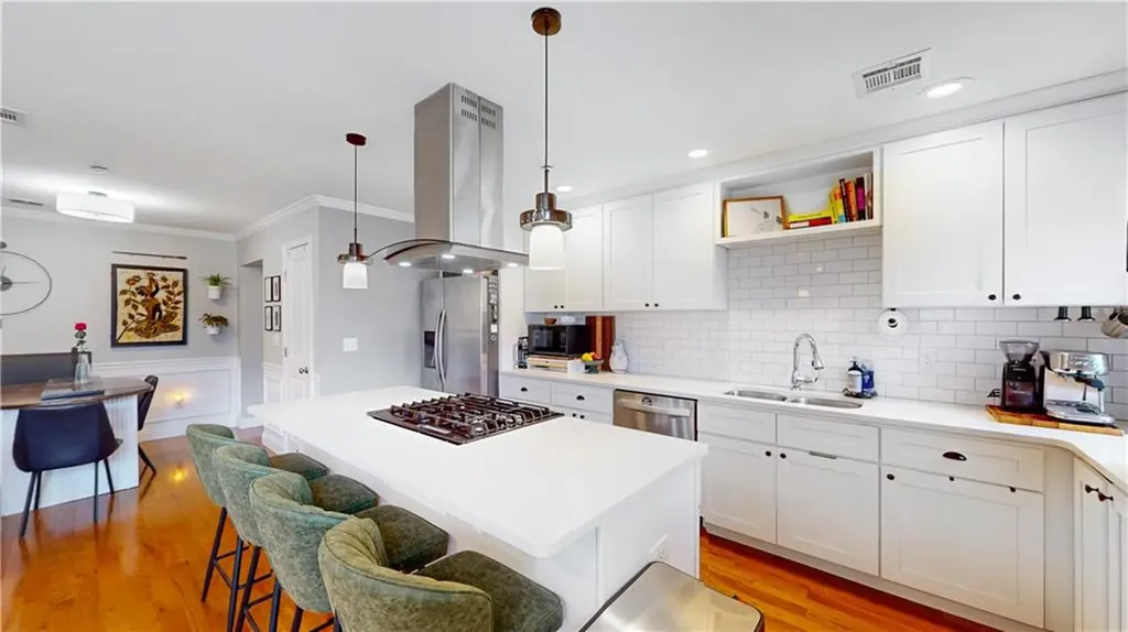 7 Mount Hope Avenue Providence RI 02906