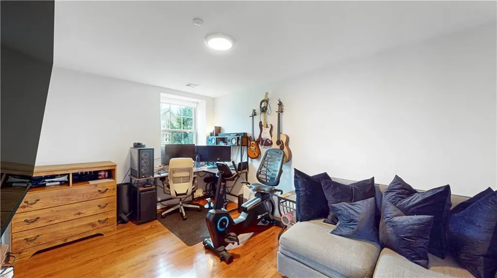 7 Mount Hope Avenue Providence RI 02906