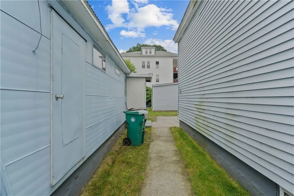 42 Transit Street Woonsocket RI 02895