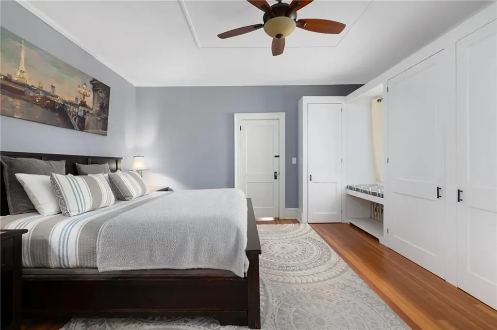 127 West Main Road Middletown RI 02842