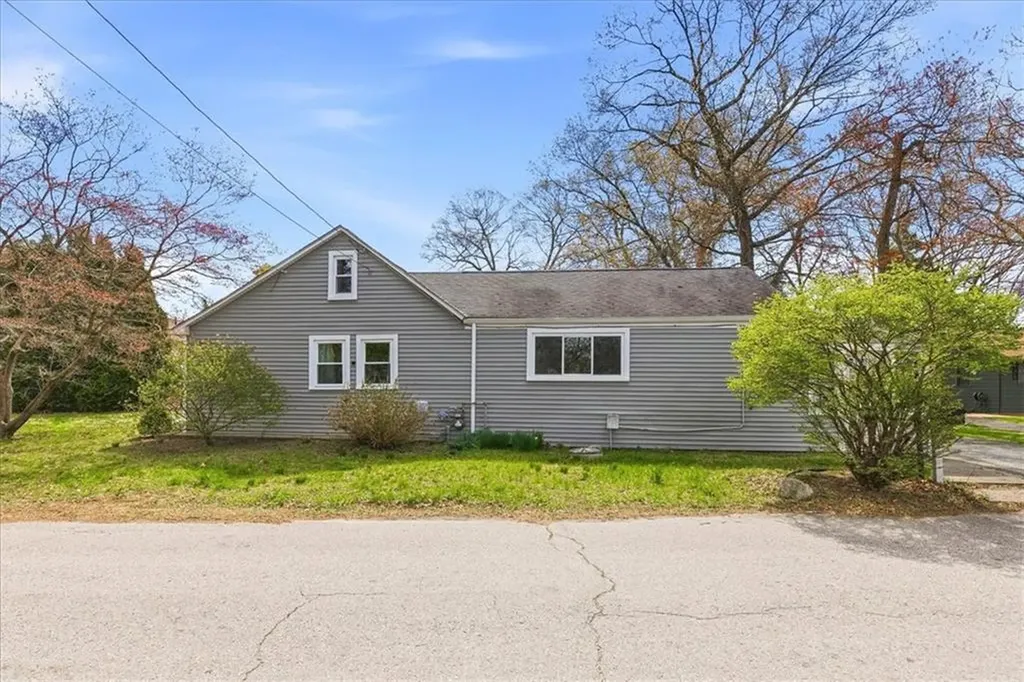 320 Church Avenue Warwick RI 02889