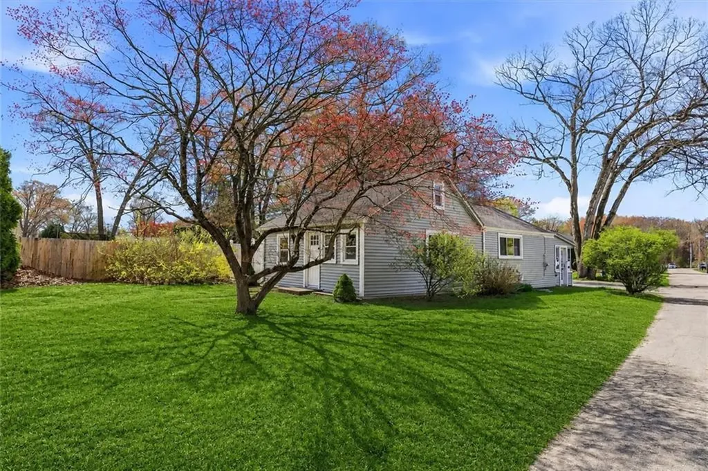 320 Church Avenue Warwick RI 02889