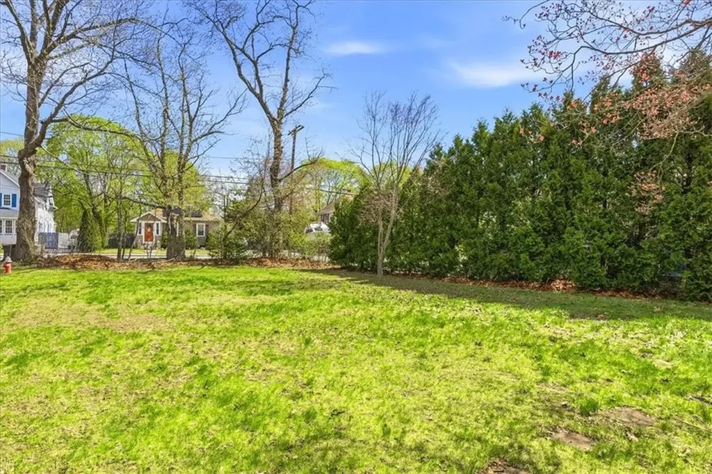 320 Church Avenue Warwick RI 02889