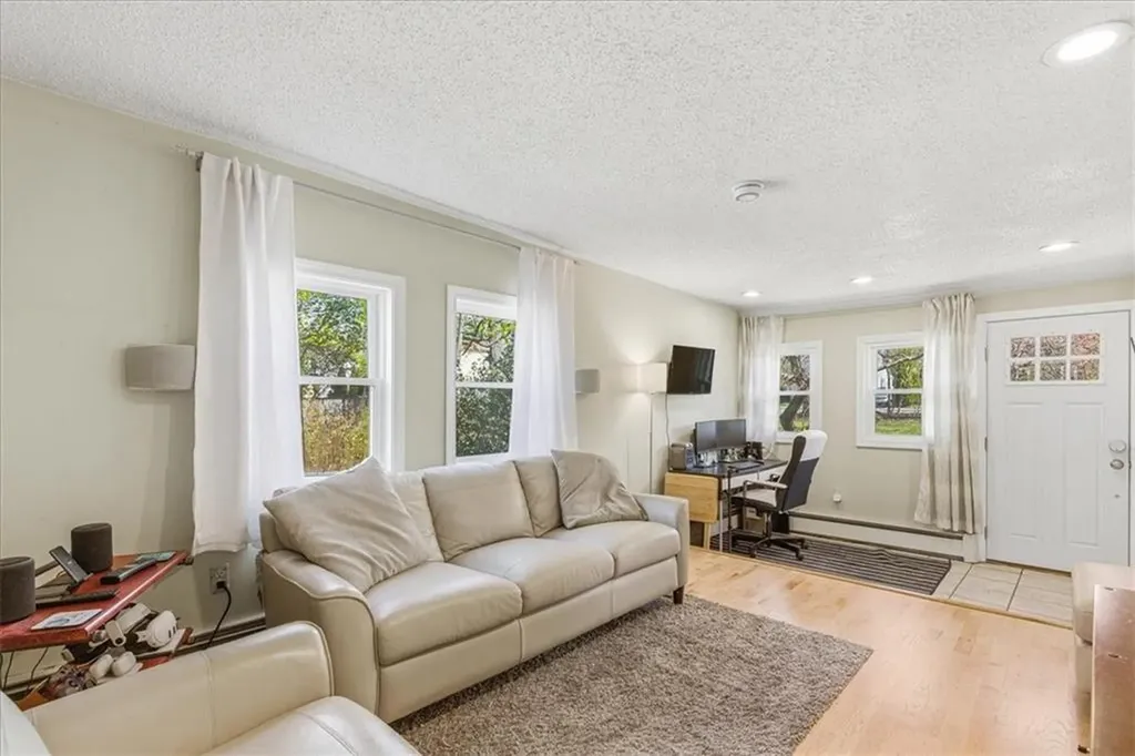 320 Church Avenue Warwick RI 02889
