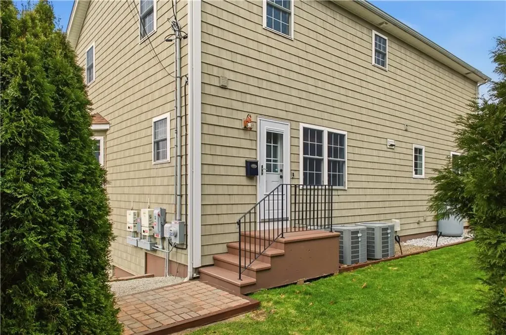 42 Lewis Street Tiverton RI 02878