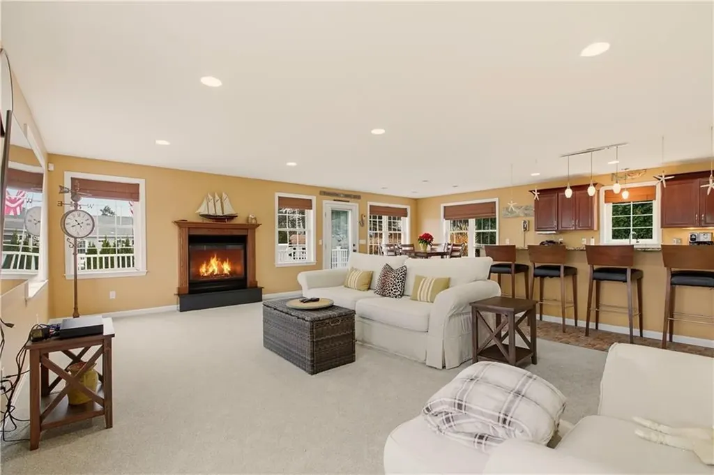 42 Lewis Street Tiverton RI 02878