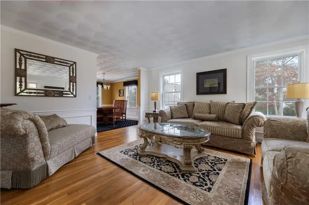 47 Wooded Grove Circle South Kingstown RI 02892