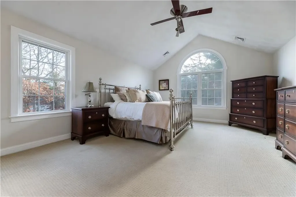 47 Wooded Grove Circle South Kingstown RI 02892