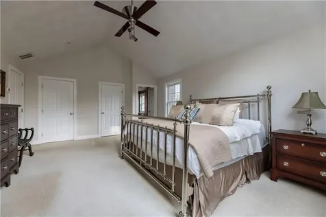 47 Wooded Grove Circle South Kingstown RI 02892