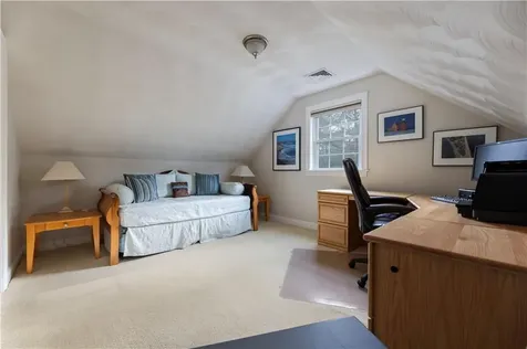 47 Wooded Grove Circle South Kingstown RI 02892