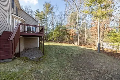 47 Wooded Grove Circle South Kingstown RI 02892