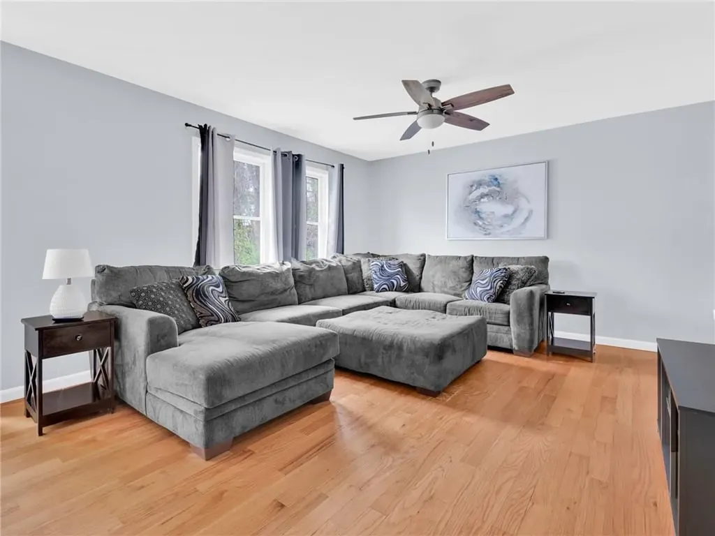 42 Brookside Avenue North Providence RI 02911