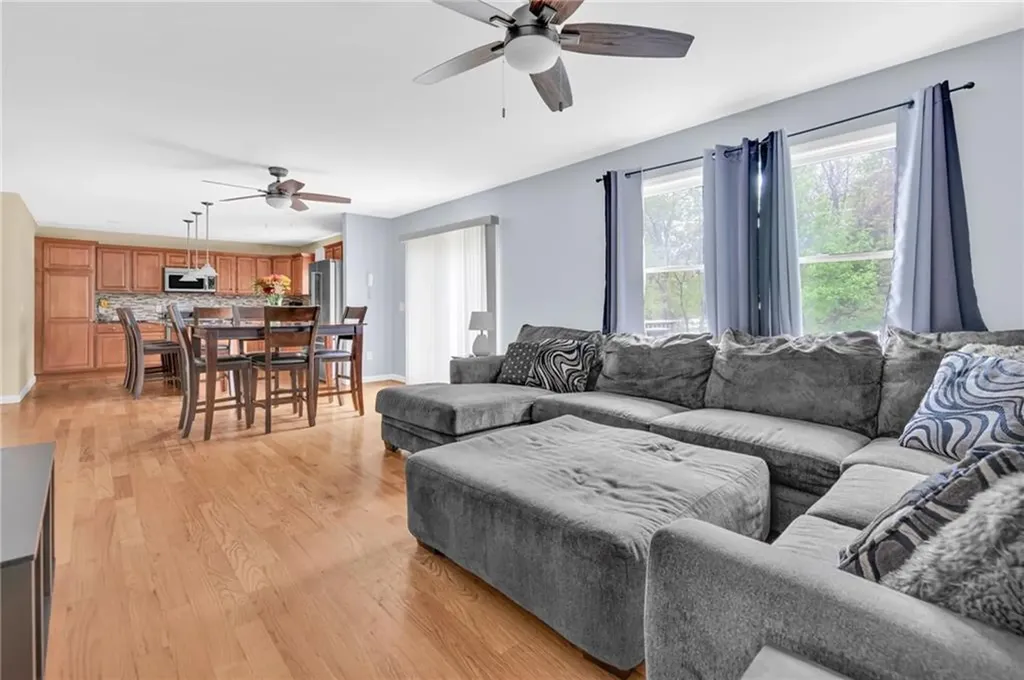 42 Brookside Avenue North Providence RI 02911
