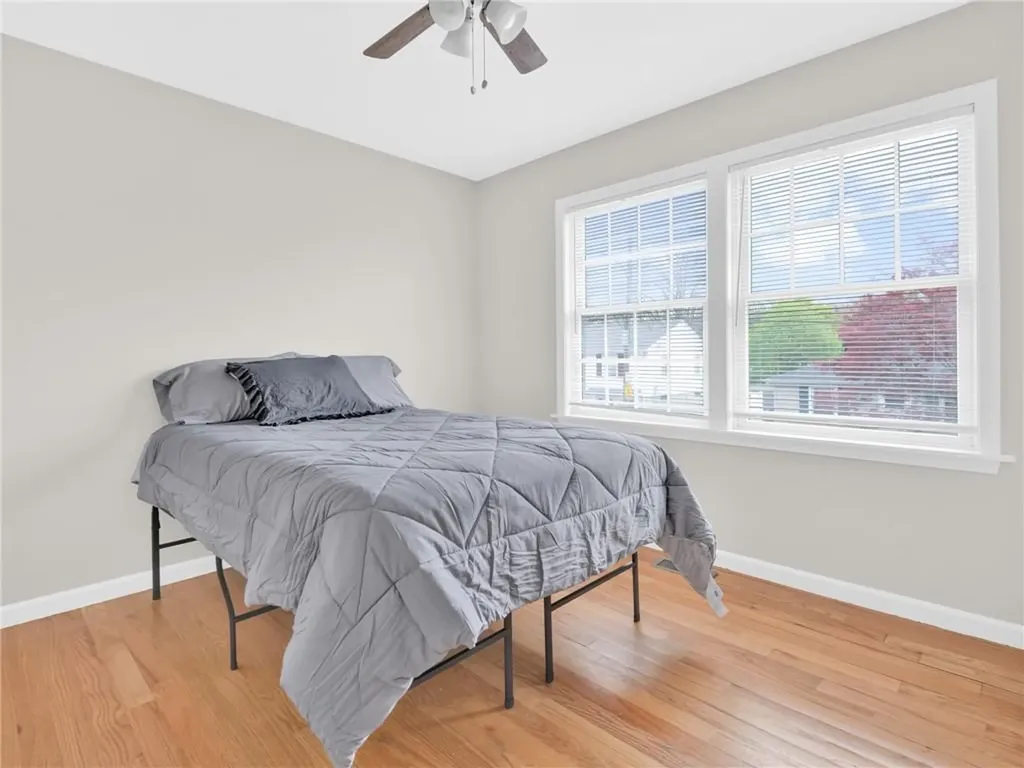 42 Brookside Avenue North Providence RI 02911