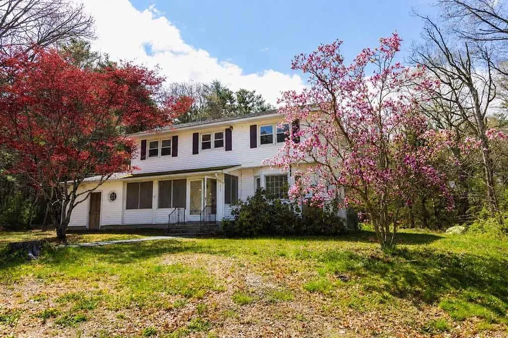 213 Hartford Pike Foster RI 02825
