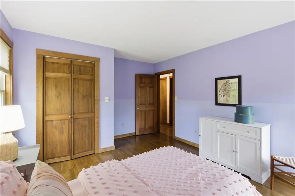 14 Barton Lane Middletown RI 02842
