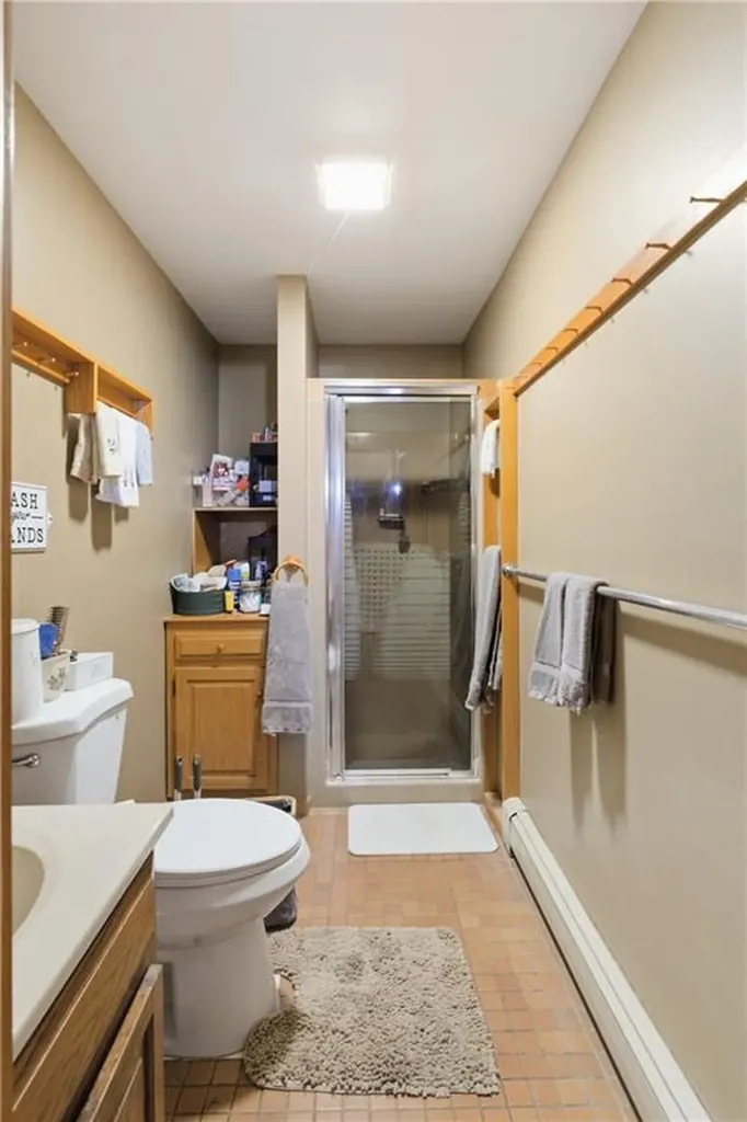 14 Barton Lane Middletown RI 02842