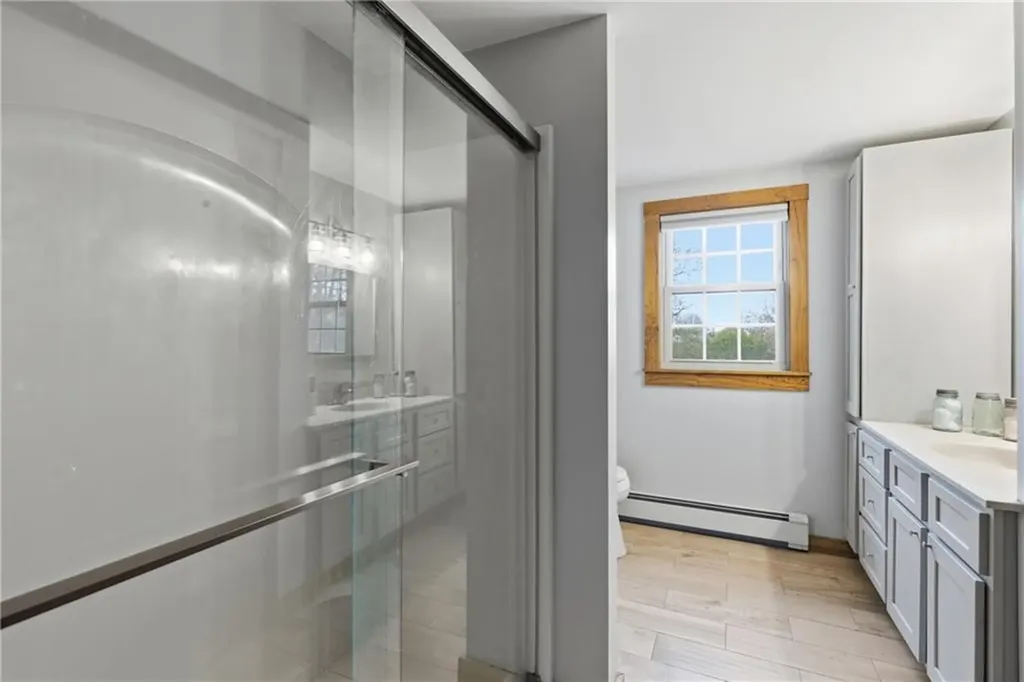 14 Barton Lane Middletown RI 02842