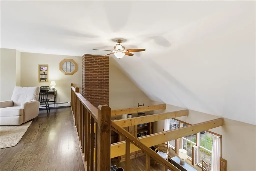 14 Barton Lane Middletown RI 02842