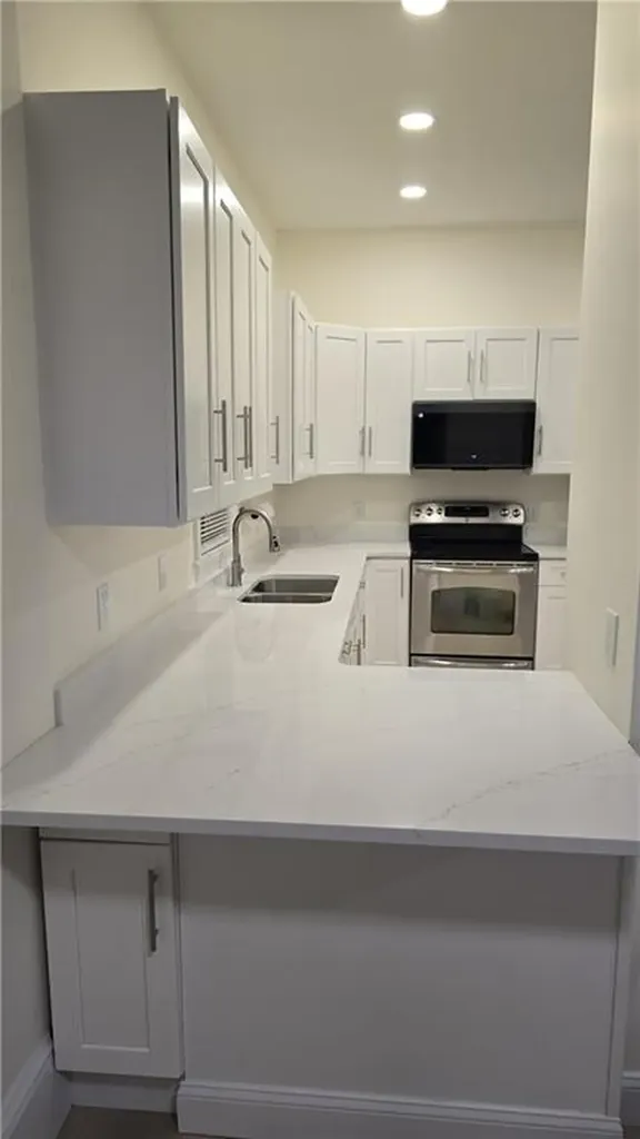 41 Campbell Terrace Pawtucket RI 02860