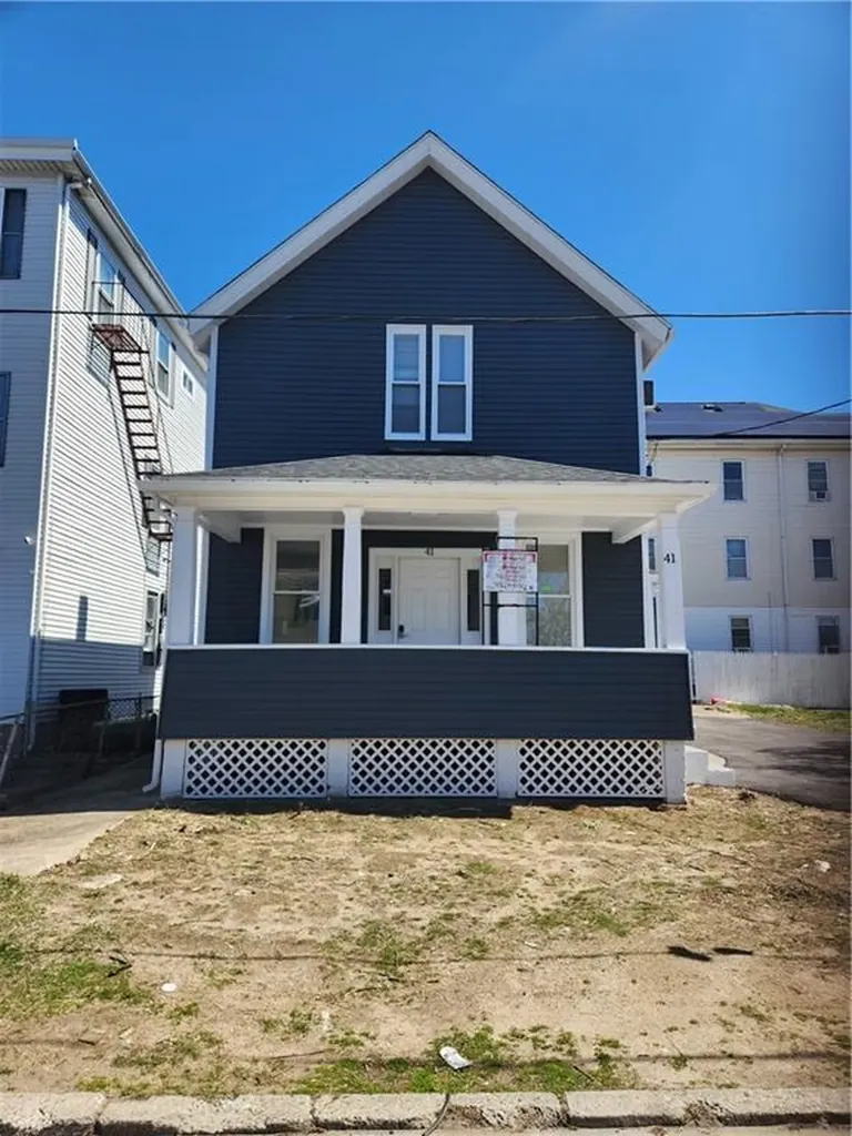 41 Campbell Terrace Pawtucket RI 02860