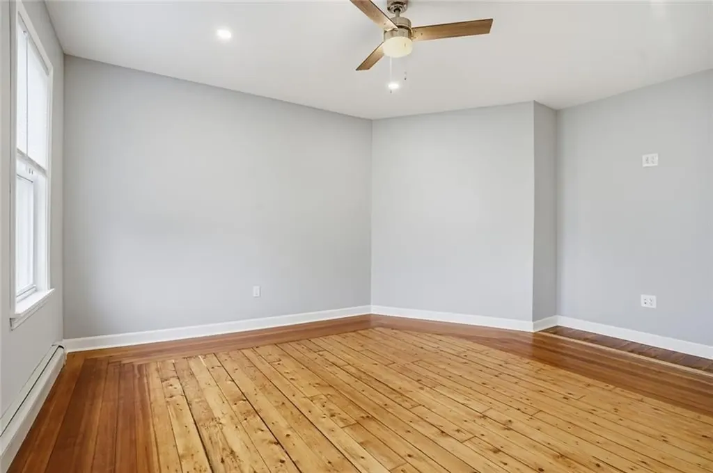 188 Division Street Woonsocket RI 02895